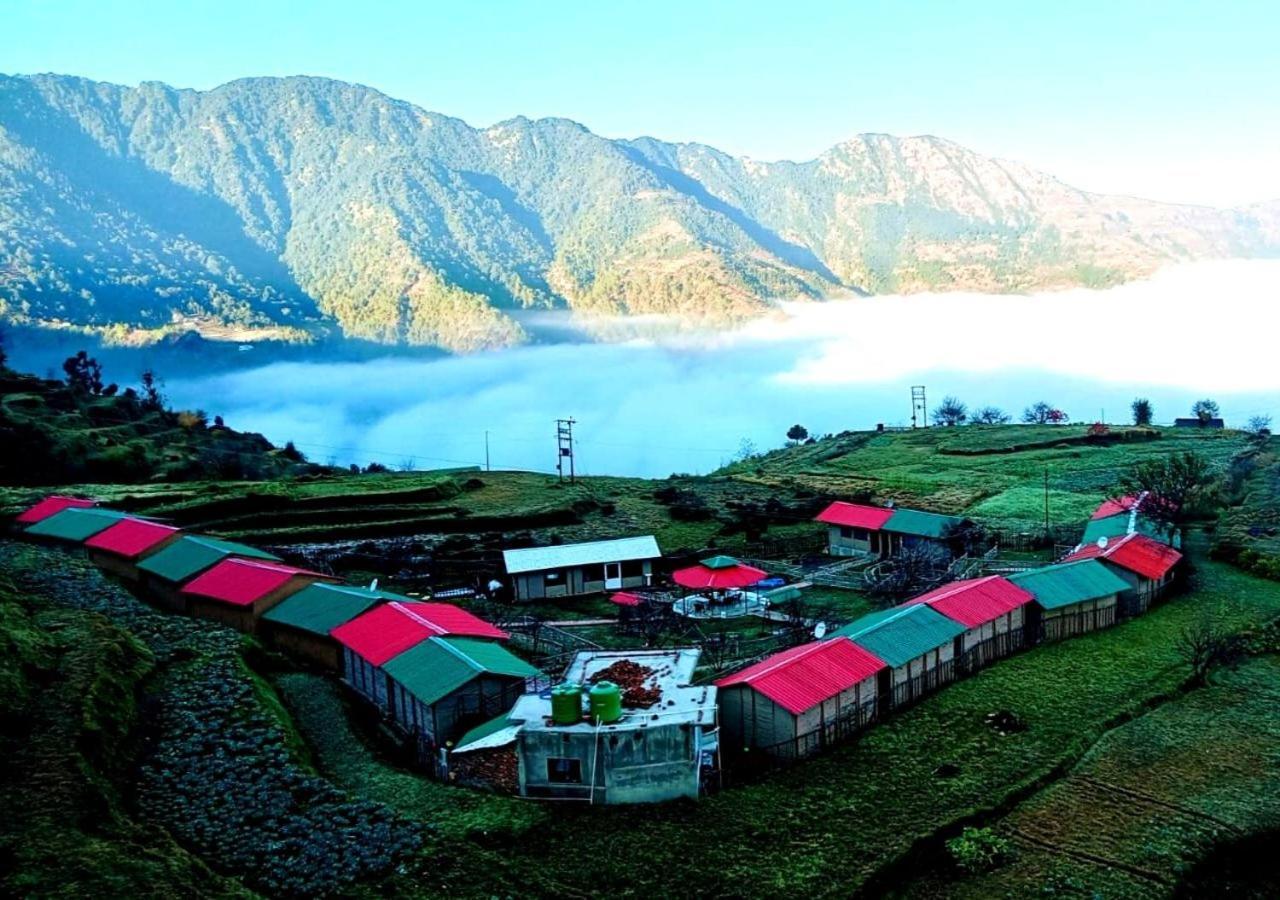 Bamboo Junction Resort - Kanatal, Valley & Mountain View Dhanaulti Dış mekan fotoğraf